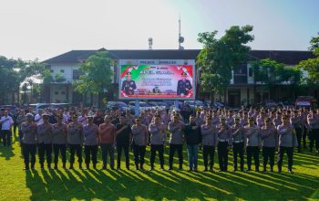 Polres Jombang Gelar Apel Pelayanan Peringatan Hari Buruh Internasional