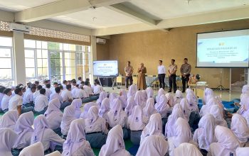 Wujudkan Generasi Muda Cerdas Digital, Polres Jombang Edukasi Paham AI